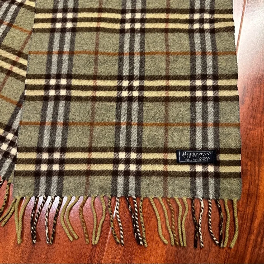 Authentic Vintage Burberry Unisex Green Nova Check Lambswool Scarf